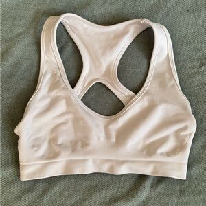 Alphalete sports bra